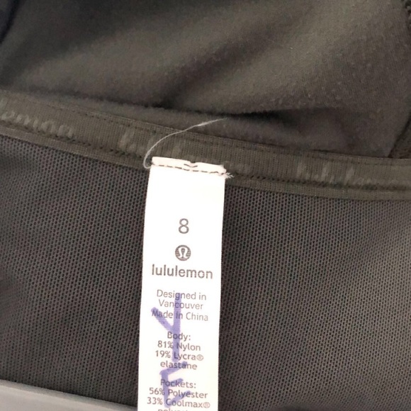 Lululemon size 8 tight fit jacket - Picture 4 of 4